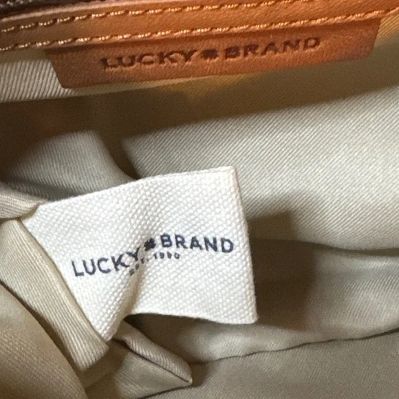 Lucky Brand BoHo Tan Caramel Flap Leather Crossbody Bag Purse Maximum Storage - Picture 10 of 11